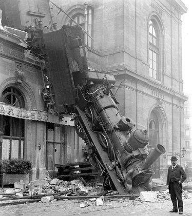 Les trains sont  toujours en retard ! 1900