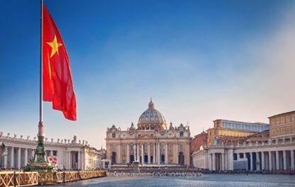 Vatican et l' excommunication des communistes