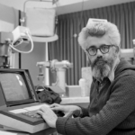 John McCarthy pose les bases et la définition de l&rsquo;IA – 1955