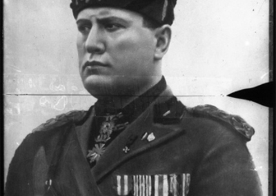[Reproduction d'un portrait peint de Mussolini ] : [photographie de presse] / Agence Meurisse